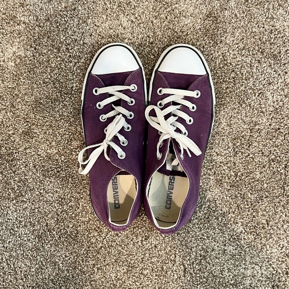 Converse Chuck Taylor All Star Low-Tops, M7/W9, Purple, Excellent used condition